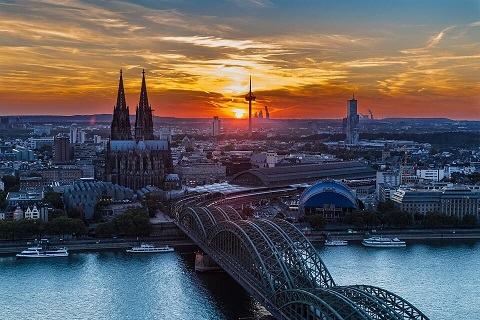 Umzug in oder nach Köln